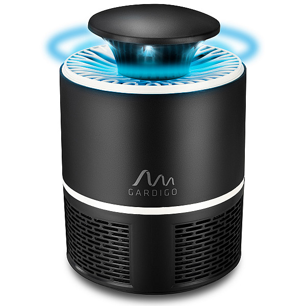 UV-svetlobna past za insekte z zračnim tokom